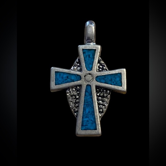 Jewelry - SOLD 💰 Vintage Crushed Turquoise Cross Pendant #6801